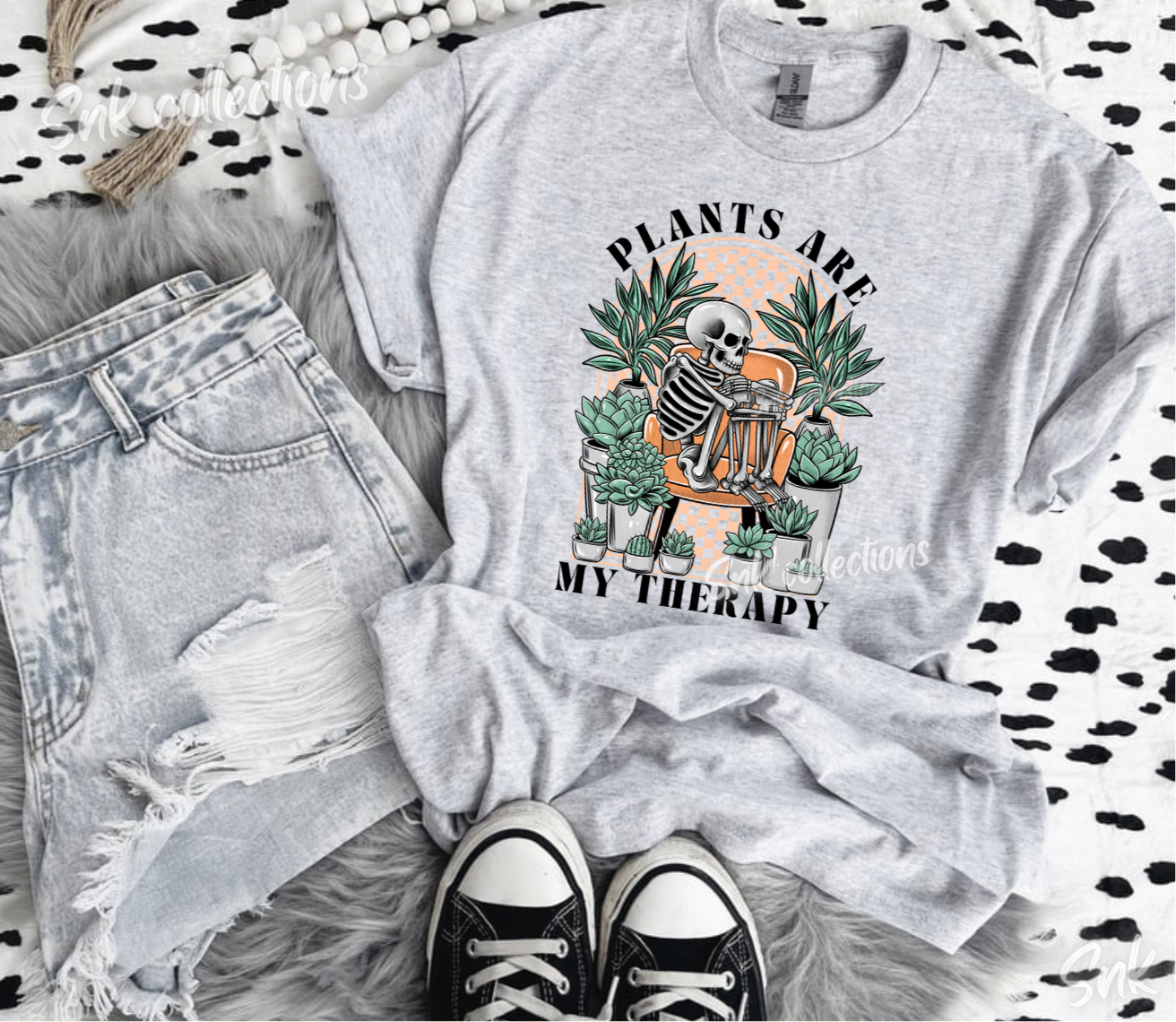 $16 Plants are my therapy2 - T-shirt-