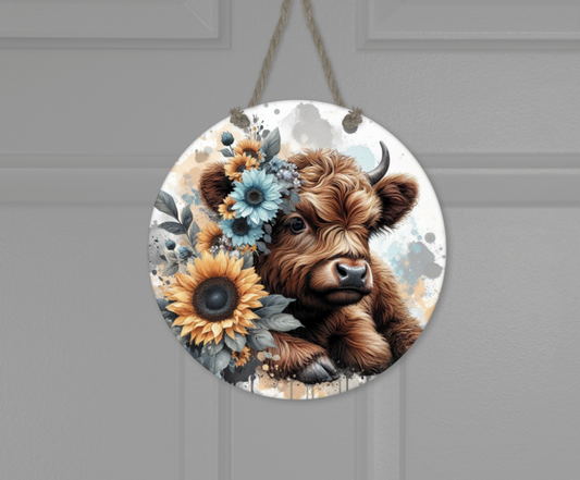 Wooden round hanging panels - Watercolor highland cow